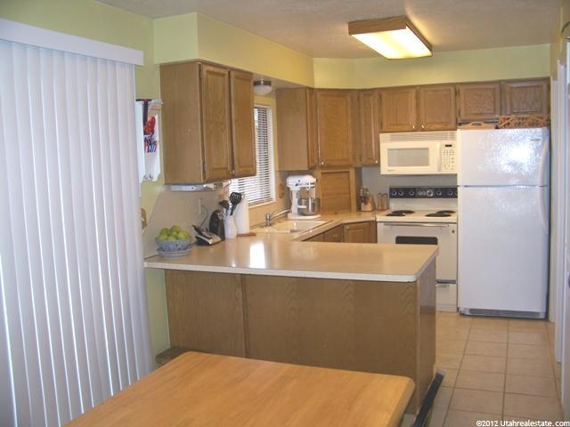 922 S 225 E, Layton, UT 84041 — photo 3