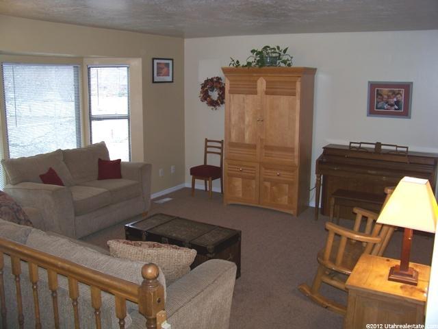 922 S 225 E, Layton, UT 84041 — photo 10
