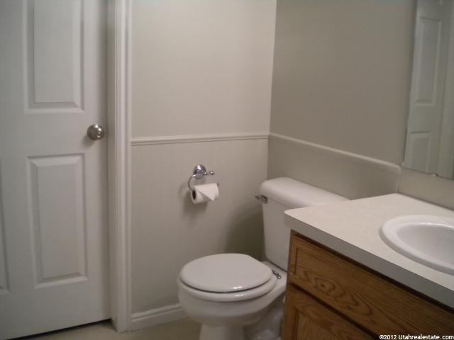 1472 N 2275 W, Clinton, UT 84015 — photo 9