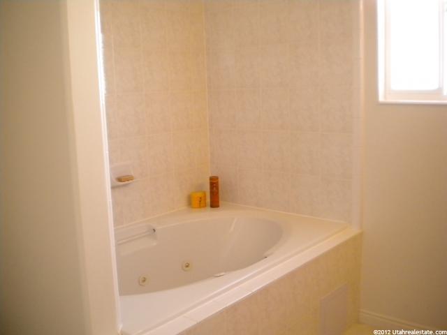 1472 N 2275 W, Clinton, UT 84015 — photo 10