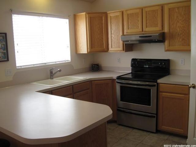 681 S Pheasant View Dr E, Layton, UT 84041 — photo 4