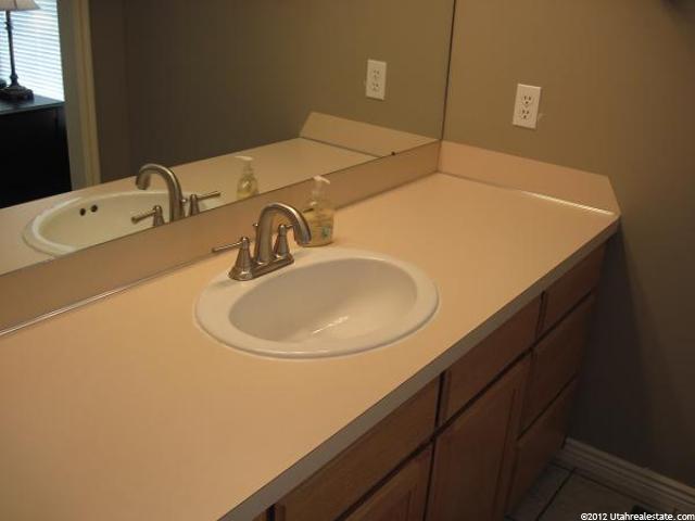 681 S Pheasant View Dr E, Layton, UT 84041 — photo 9