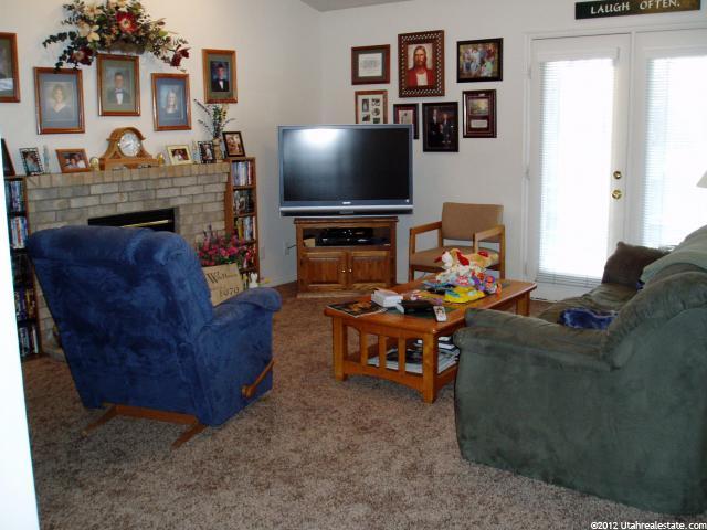 409 W 325 S, Layton, UT 84041 — photo 3