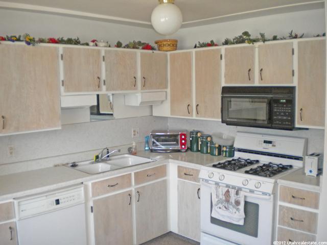 8535 S 1520 E, Sandy, UT 84093 — photo 2