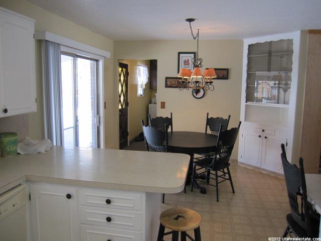 390 W 400 N, Hyrum, UT 84319 — photo 9