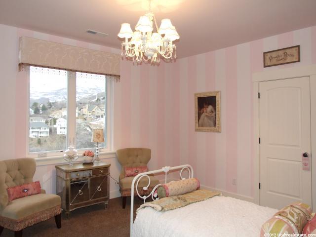 449 E Canyon Estates Dr, Bountiful, UT 84010 — photo 8