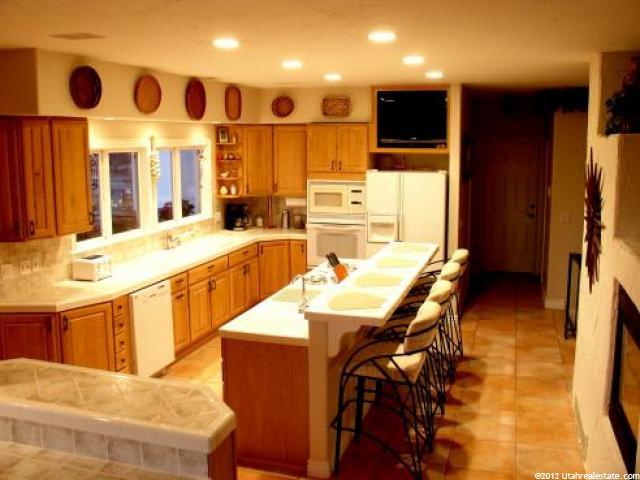 948 S Mountain Side Dr E, Farmington, UT 84025 — photo 10