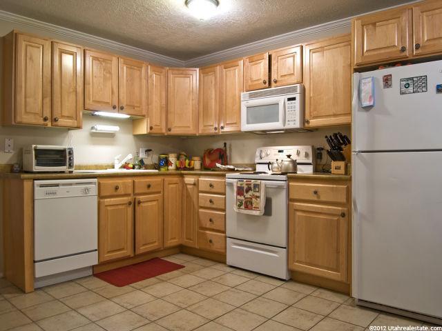 3979 S Vernon Cir E #B, Holladay, UT 84124 — photo 2