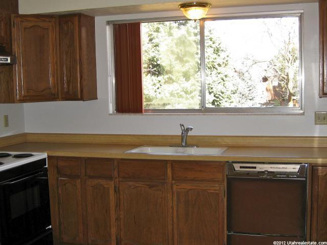 525 E 7253 S #11, Midvale, UT 84047 — photo 4