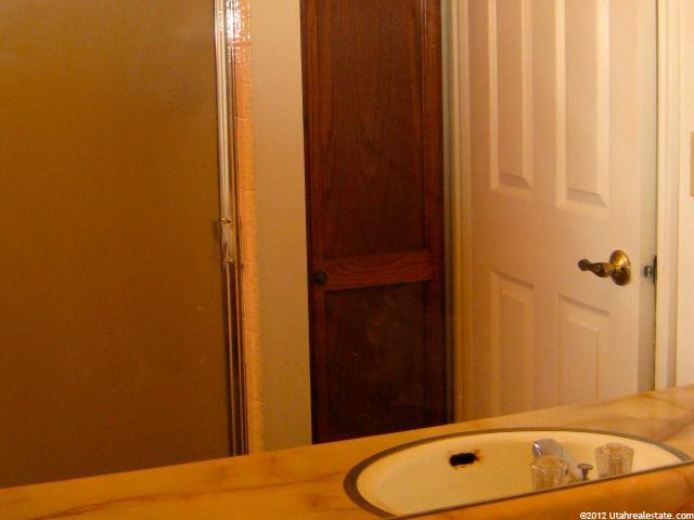 525 E 7253 S #11, Midvale, UT 84047 — photo 5