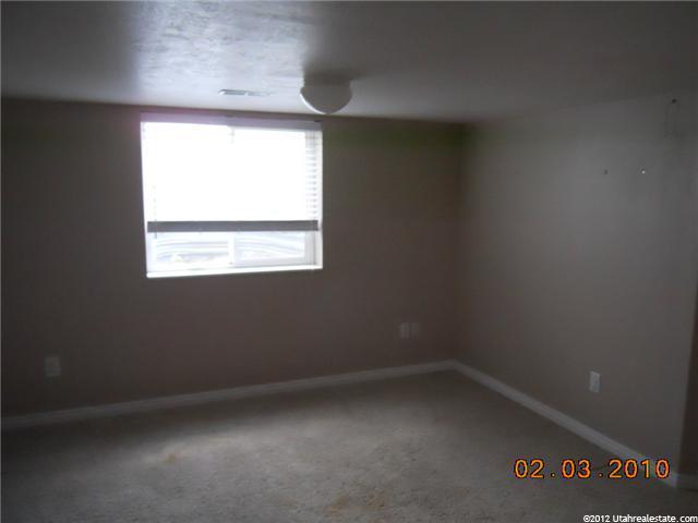 392 W 1900 S, Clearfield, UT 84015 — photo 4