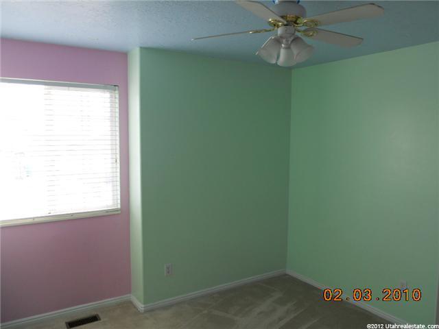 392 W 1900 S, Clearfield, UT 84015 — photo 6