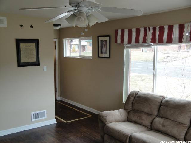 2046 S Penman Ln E, Bountiful, UT 84010 — photo 12
