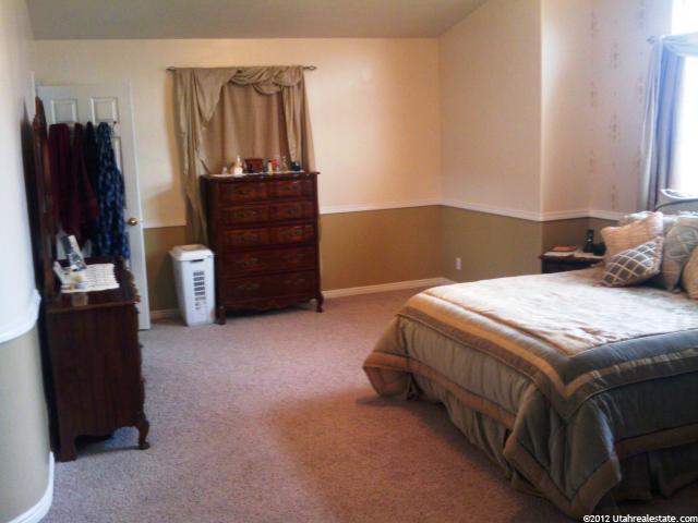 1015 N 300 E, Layton, UT 84041 — photo 12