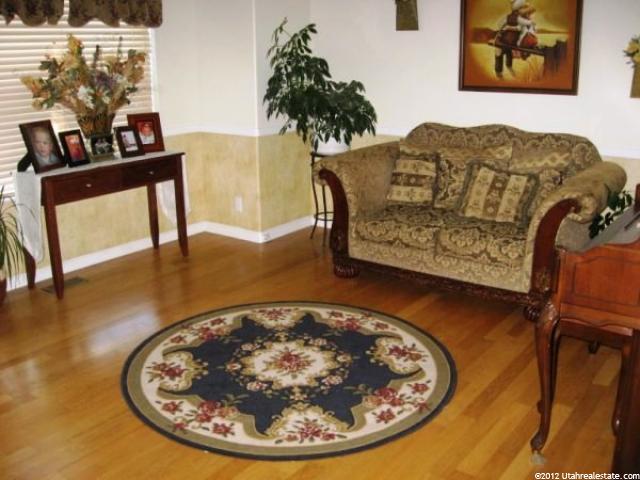 1015 N 300 E, Layton, UT 84041 — photo 6