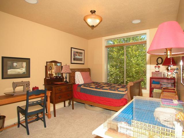 454 Hawthorne Dr, River Heights, UT 84321 — photo 7