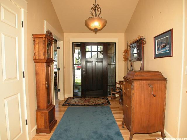 454 Hawthorne Dr, River Heights, UT 84321 — photo 9