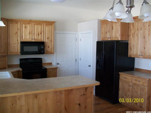 631 E 600 N, Roosevelt, UT 84066 — photo 2