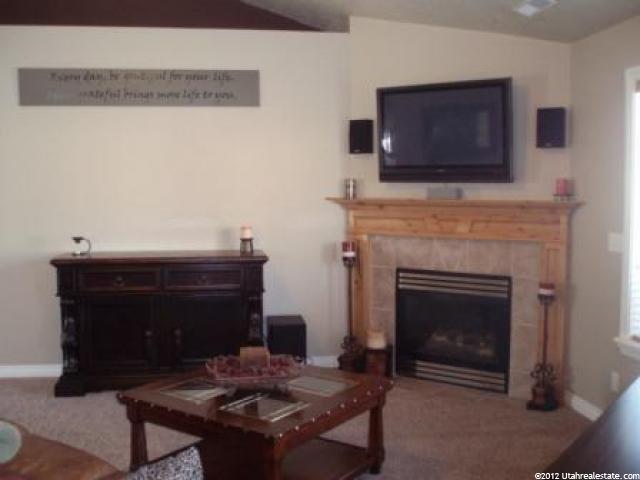 1065 N 275 E, Harrisville, UT 84404 — photo 3