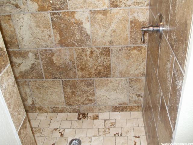 1987 S Claremont Dr E, Bountiful, UT 84010 — photo 7