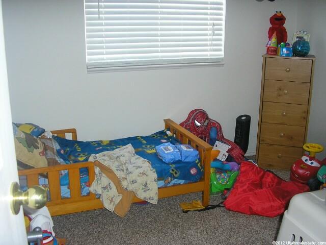 1999 N 1615 W, Clinton, UT 84015 — photo 9