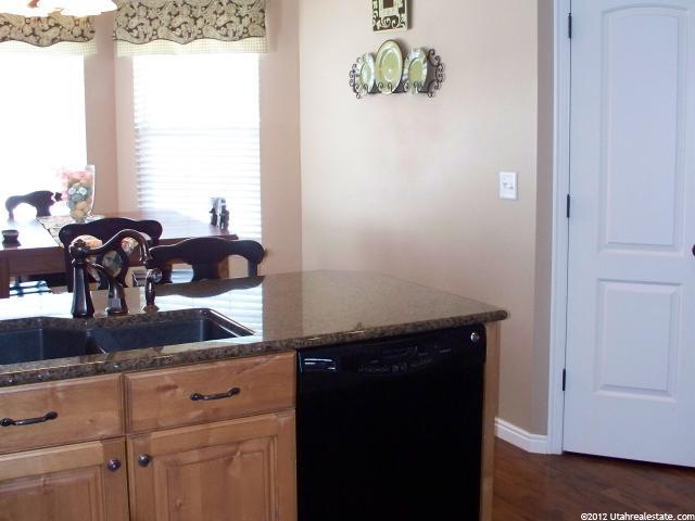 679 S 380 E, Hyde Park, UT 84318 — photo 3