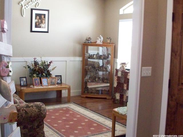 679 S 380 E, Hyde Park, UT 84318 — photo 9
