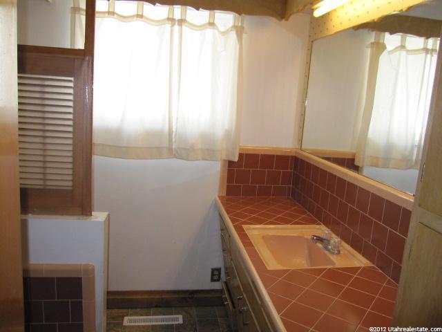 343 W 600 N, Logan, UT 84321 — photo 10