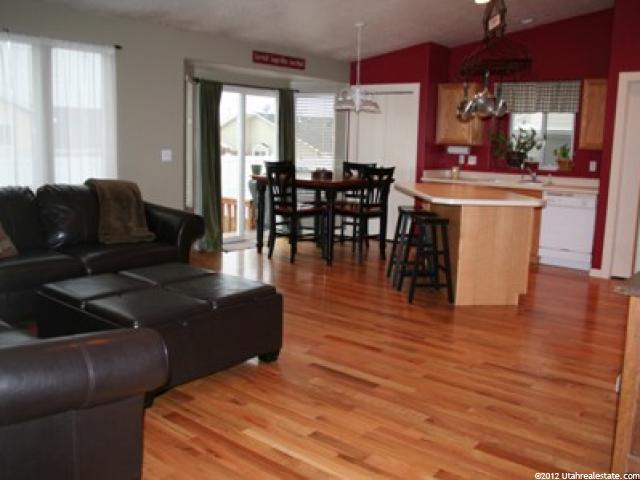 136 E 2400 S, Clearfield, UT 84015 — photo 3