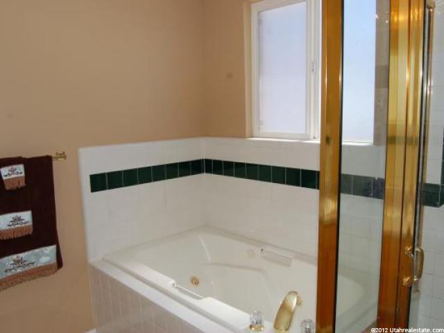 1042 E 3350 N, Layton, UT 84040 — photo 11