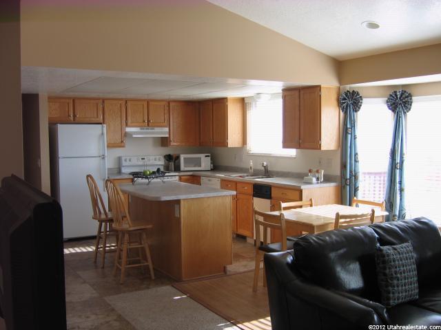 1042 E 3350 N, Layton, UT 84040 — photo 6