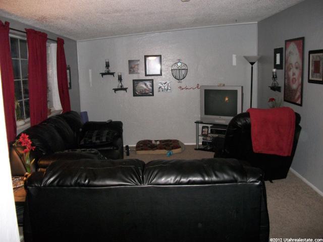 586 N Monroe Blvd, Ogden, UT 84404 — photo 2