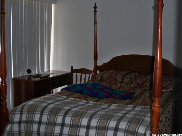 4094 S 2300 E, Holladay, UT 84124 — photo 12