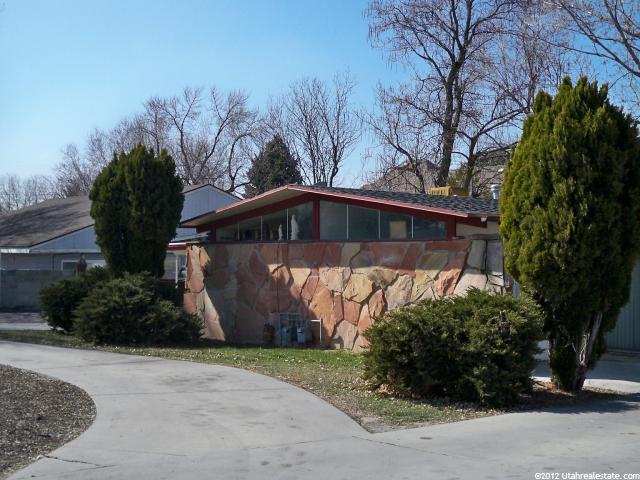 4094 S 2300 E, Holladay, UT 84124 — photo 3