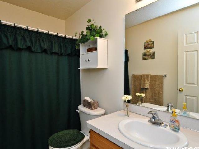 2103 W 2075 N, Clinton, UT 84015 — photo 11