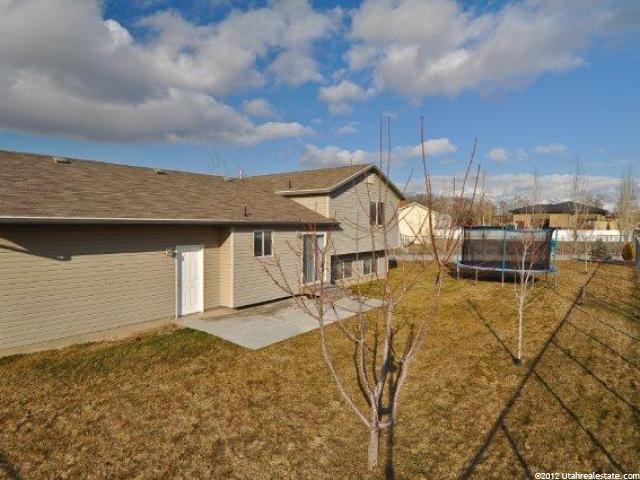 2103 W 2075 N, Clinton, UT 84015 — photo 12