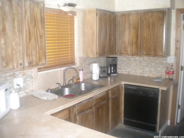 1045 E Claremont Dr S, Bountiful, UT 84010 — photo 2