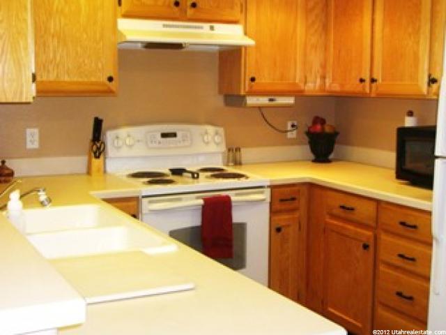 490 E 700 S #C36, Clearfield, UT 84015 — photo 4