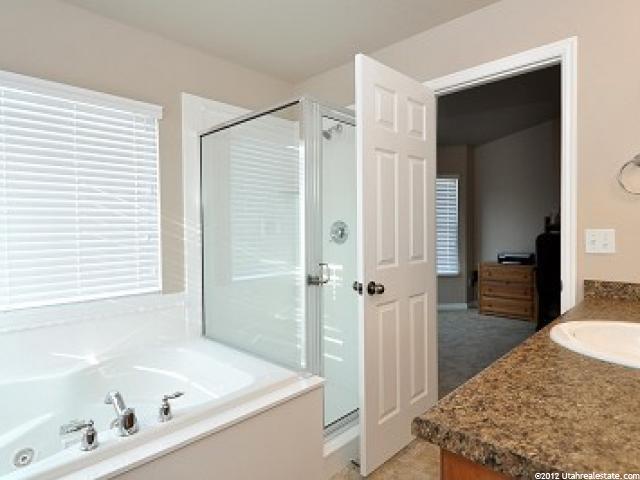 5679 S 3150 W, Roy, UT 84067 — photo 5