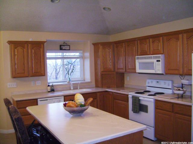 1072 E 2750 N, Layton, UT 84040 — photo 2