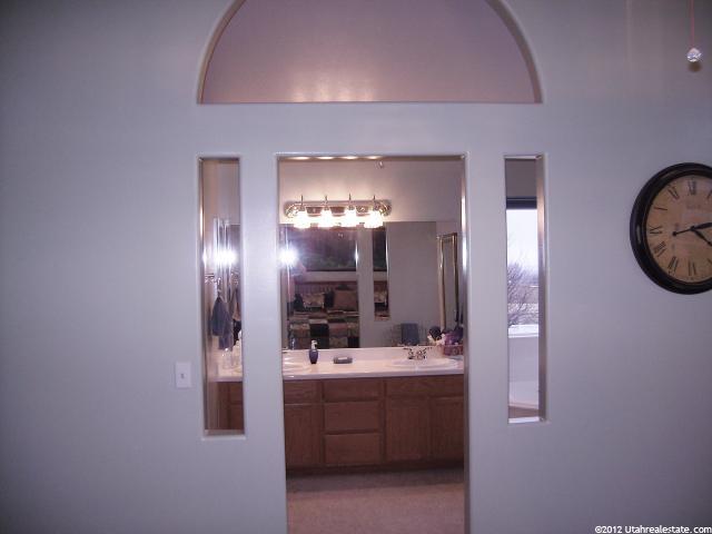 1072 E 2750 N, Layton, UT 84040 — photo 11