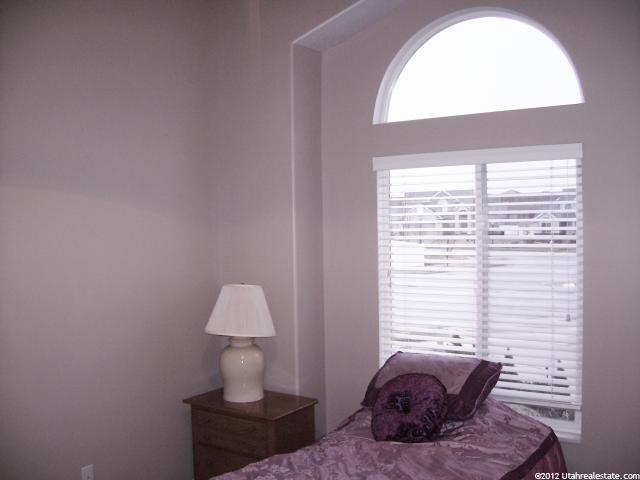1072 E 2750 N, Layton, UT 84040 — photo 3