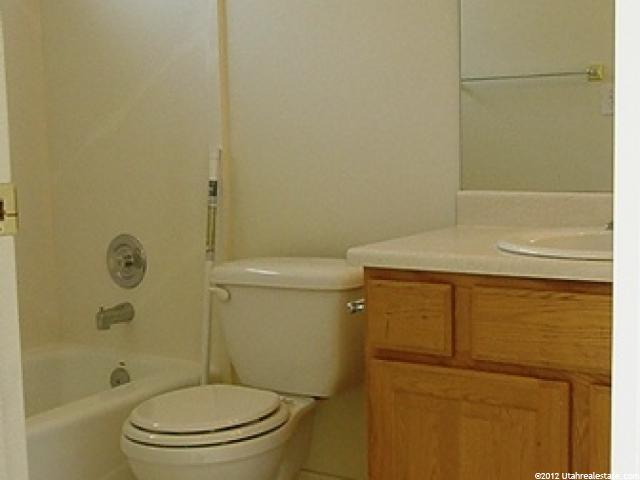 2112 N 2400 W, Clinton, UT 84015 — photo 5