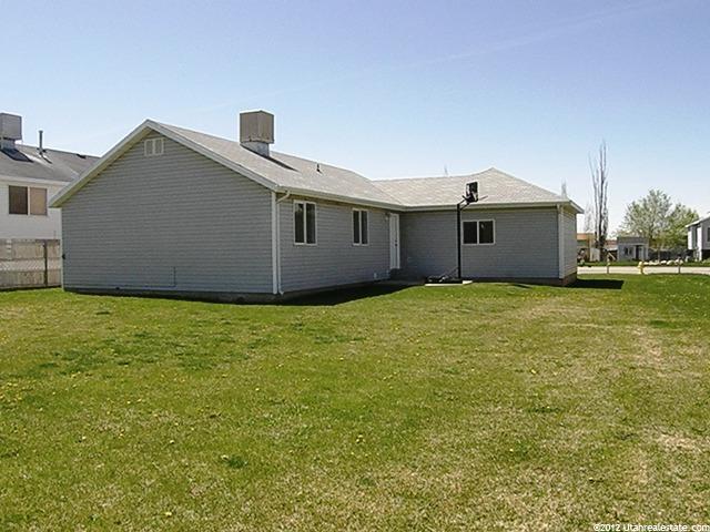 2112 N 2400 W, Clinton, UT 84015 — photo 8