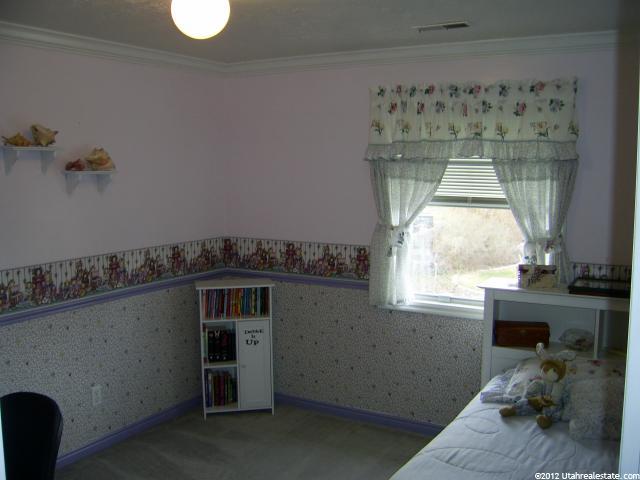 86 E 1975 N, Centerville, UT 84014 — photo 9