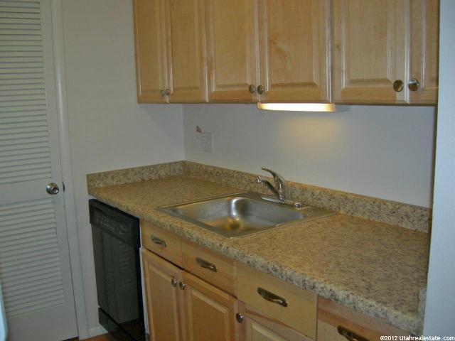 88 W 50 S #B-10, Centerville, UT 84014 — photo 2