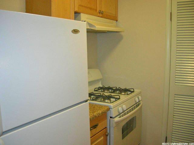 88 W 50 S #B-10, Centerville, UT 84014 — photo 3