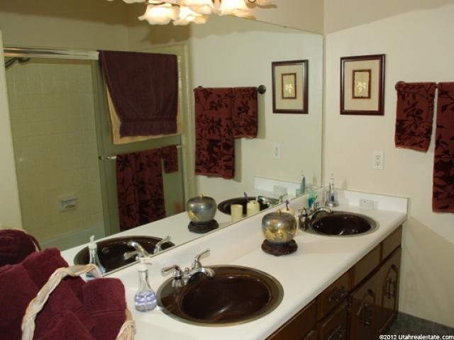 2497 E 1900 N, Layton, UT 84040 — photo 11
