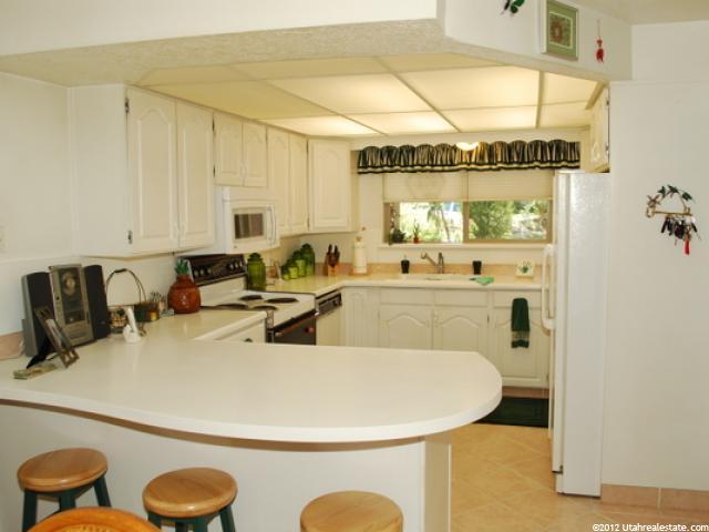 2497 E 1900 N, Layton, UT 84040 — photo 8