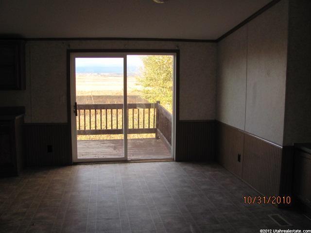689 E 5000 S, Myton, UT 84052 — photo 4